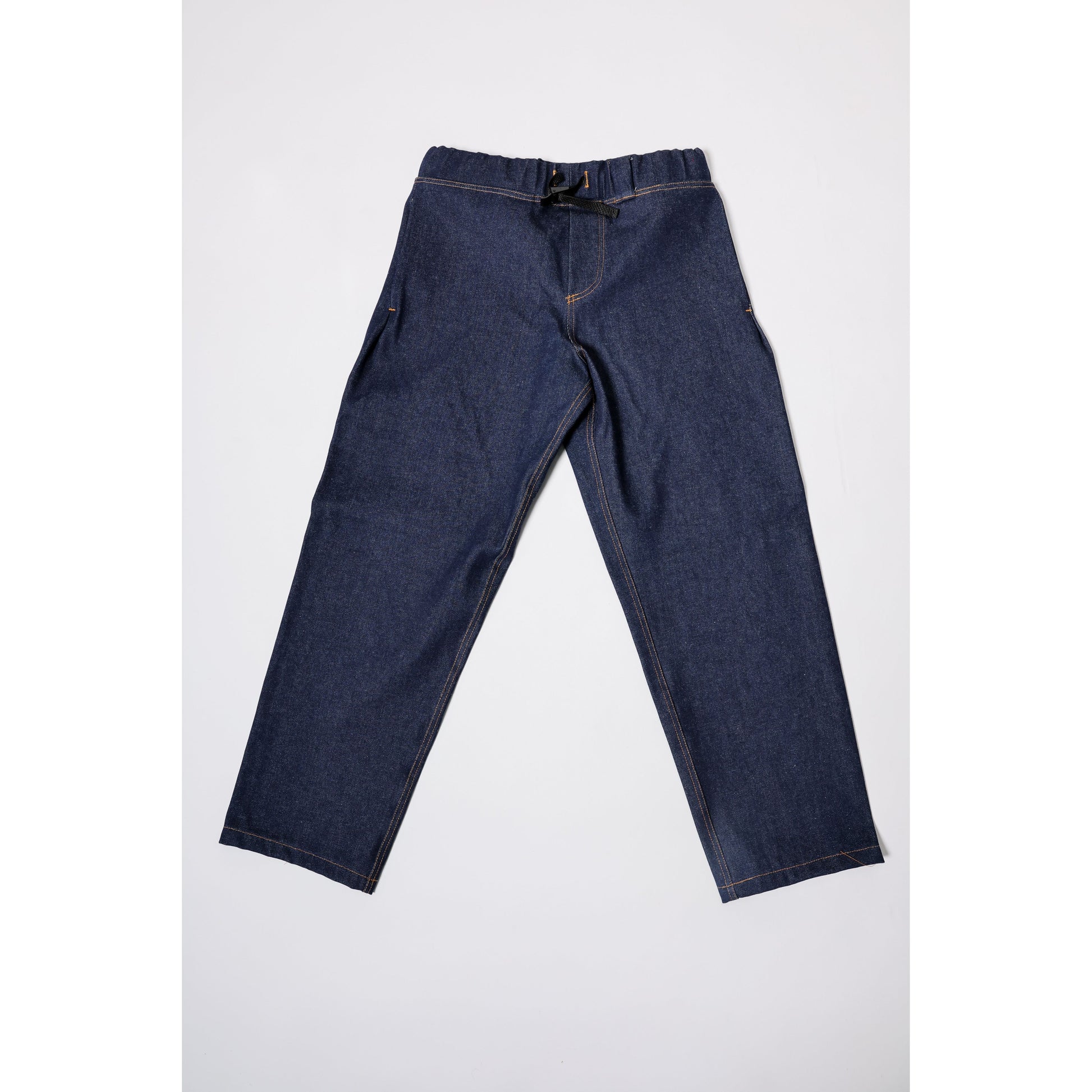 "Heavy Denim Skate Pant" in thick denim, perfect for tough skateboarding. The durability of heavyweight skate denim with the retro 90s look and USA craftsmanship from Limpies.